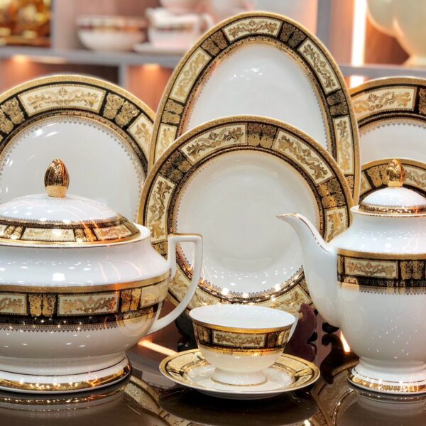 طقم سفره بفاريا الماني 125 قطعه