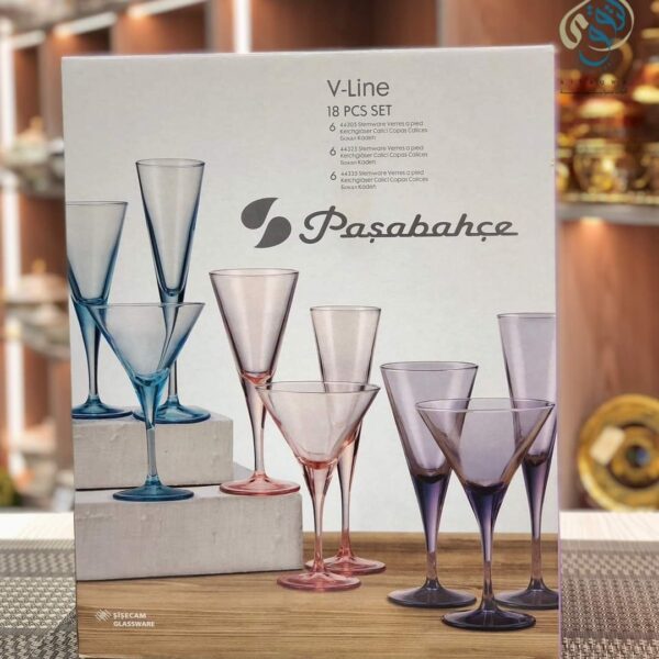 طقم كاسات  الوان 18 قطعه