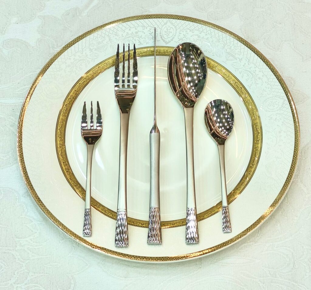 طقم معالق ارشا كوبي 86 قطعه