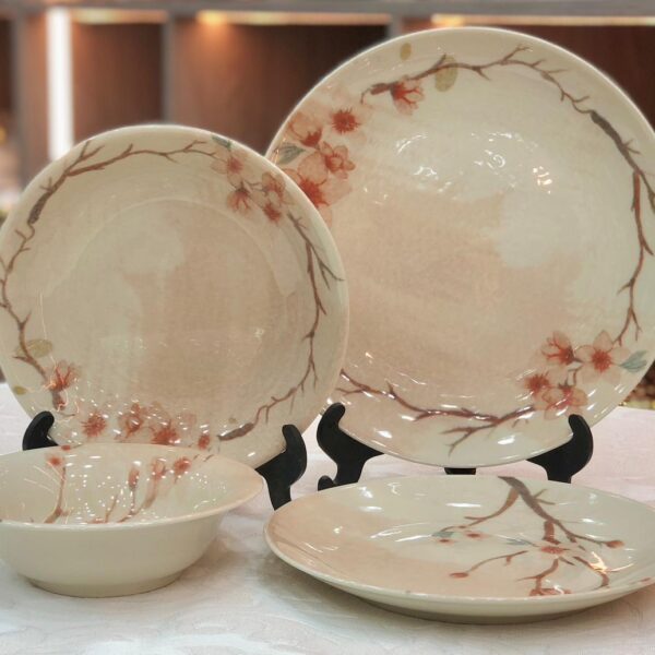 طقم عشاء كوتاهيا بورسلين تركي 24 قطعه