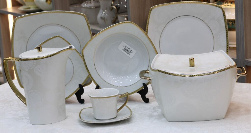 طقم سفره ماليزي 123 قطعه