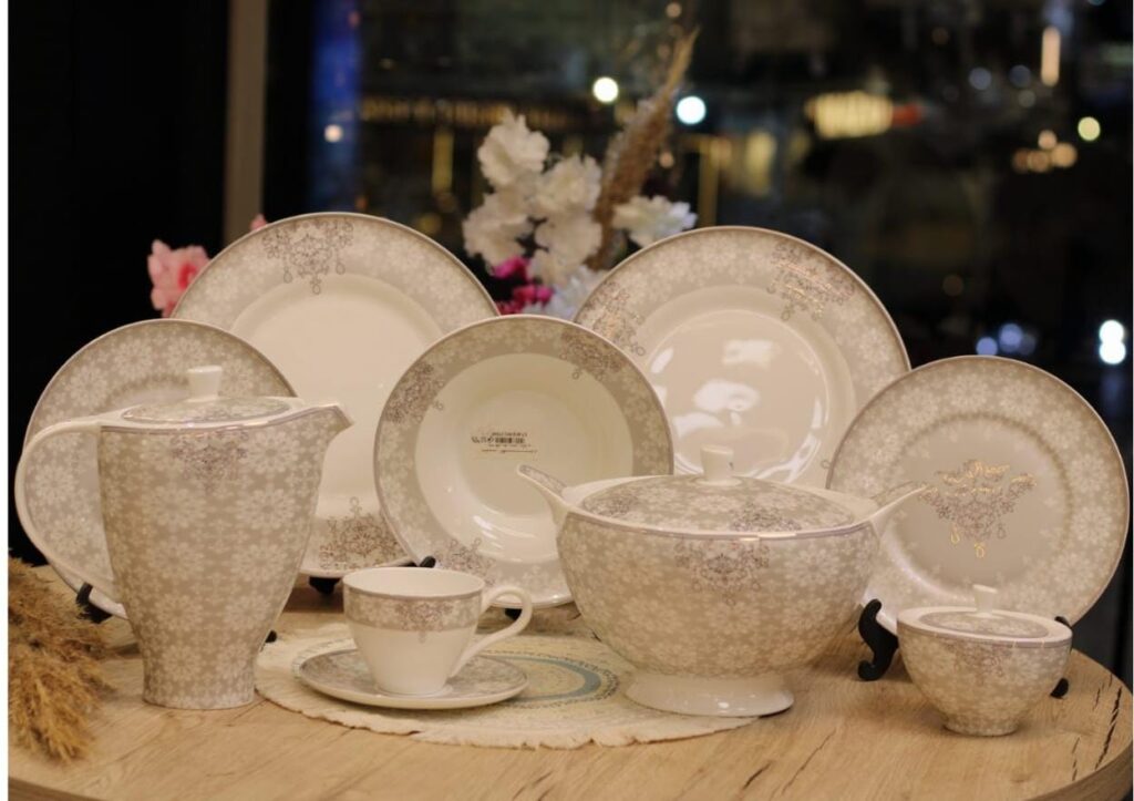 طقم سفره ماليزي 62 قطعه