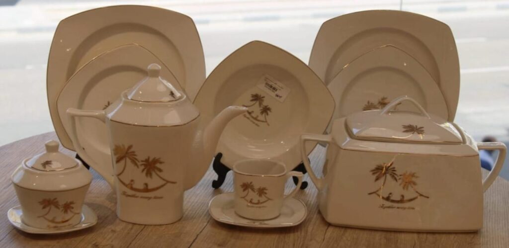 طقم سفره مصري 62 قطعه