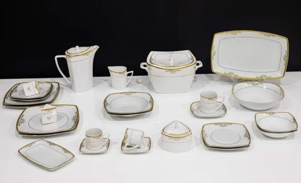 طقم سفره 66 قطعه