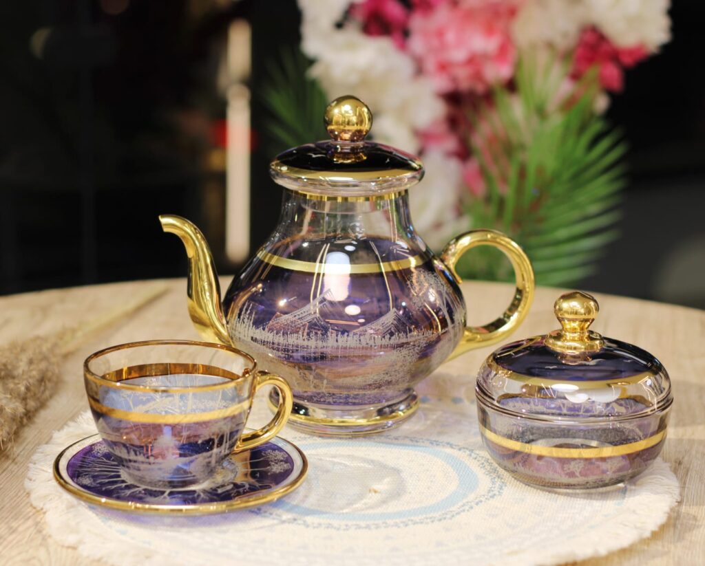 طقم شاي رسم طبيعي 17 قطعه