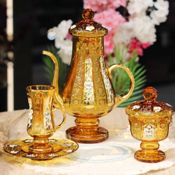 طقم شاي عسلي ورد بارز 17 قطعه