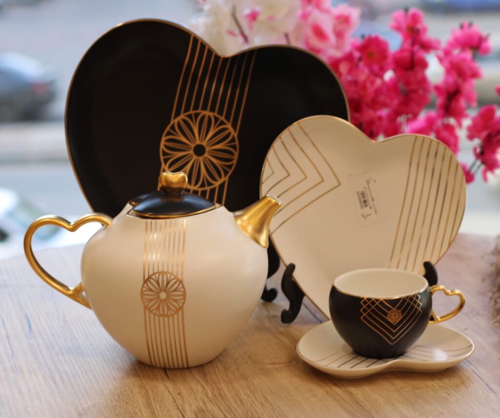 طقم شاي وجاتوه 25 قطعه