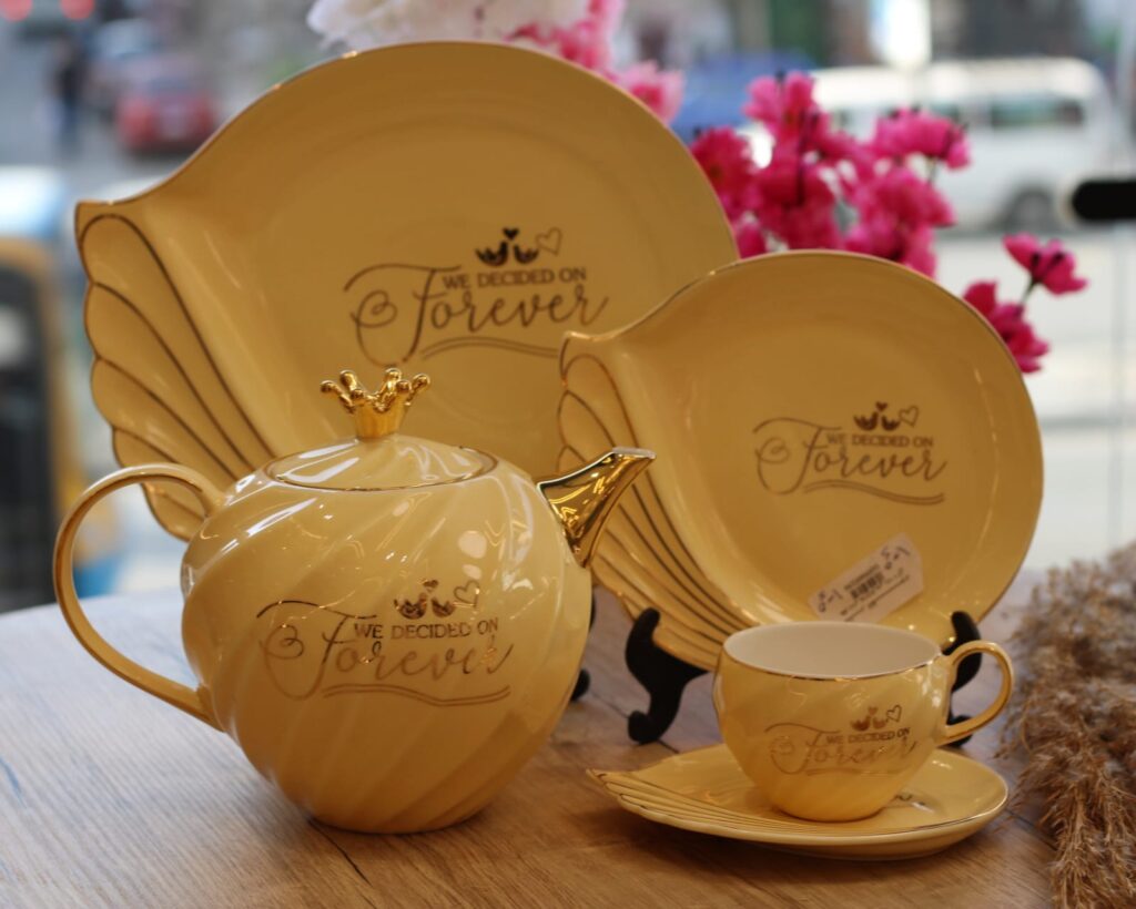 طقم شاي وجاتوه 24 قطعه