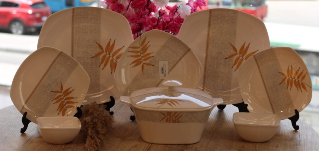 طقم ميلامين باكستاني 38 قطعه