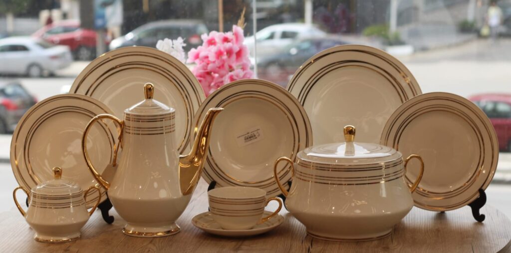 طقم سفره ماليزي 62 قطعه