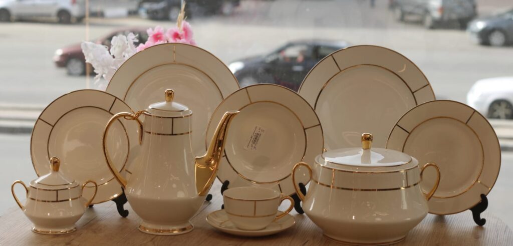 طقم سفره ماليزي 62 قطعه