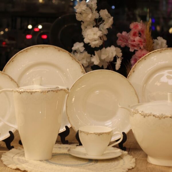 طقم سفره ماليزيا 62 قطعه