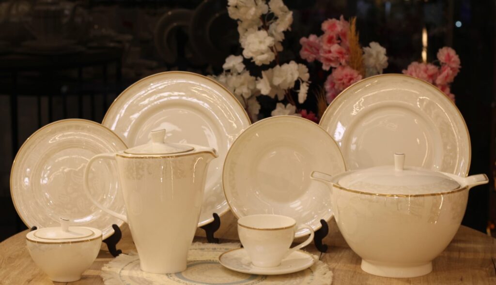 طقم سفره ماليزيا 62 قطعه