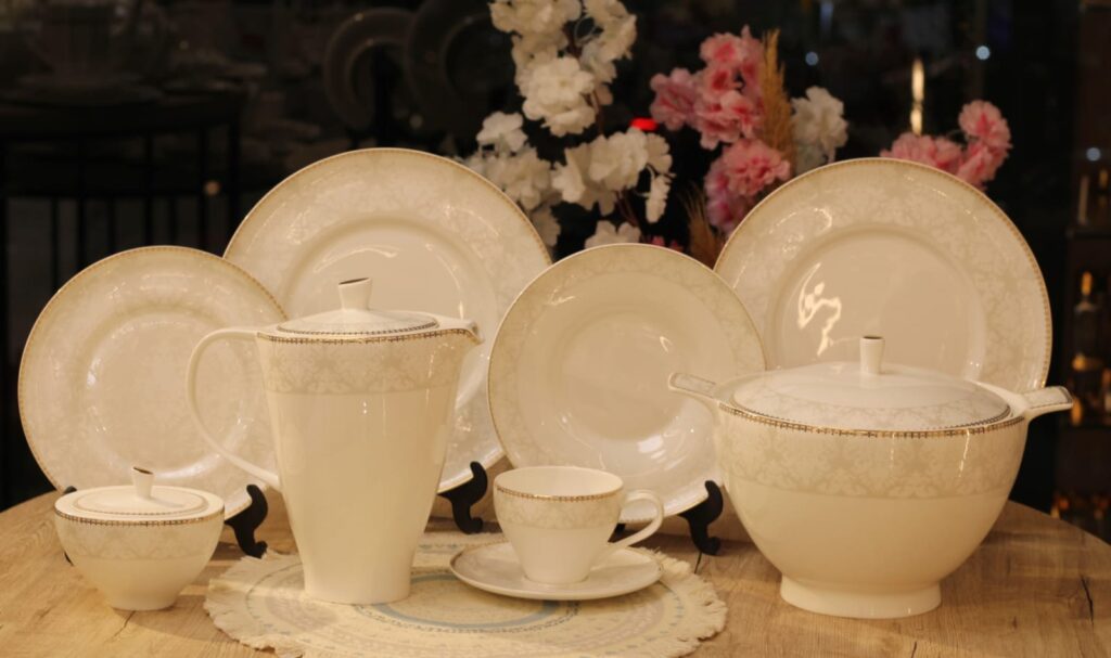 طقم سفره ماليزيا 62 قطعه