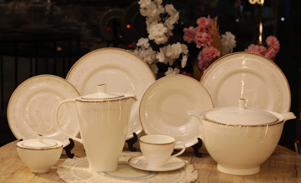 طقم سفره ماليزيا 62 قطعه