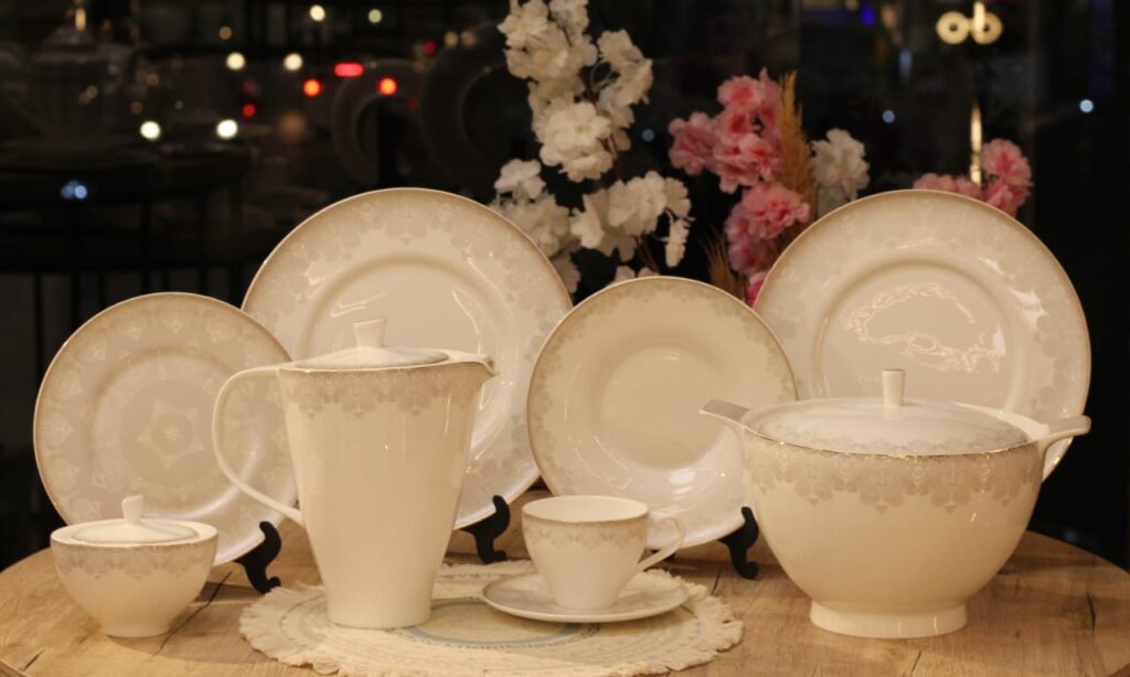 طقم سفره ماليزيا 62 قطعه