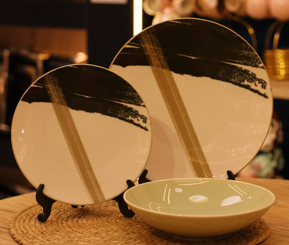 طقم عشاء بورسلين 18 قطعه