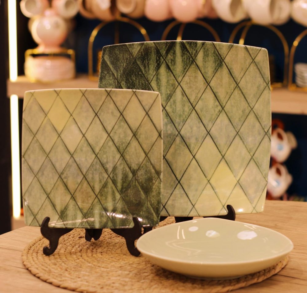 طقم عشا بورسلين 18 قطعه