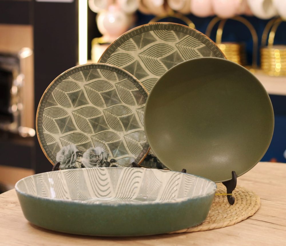 طقم عشاء بورسلين 19 قطعه