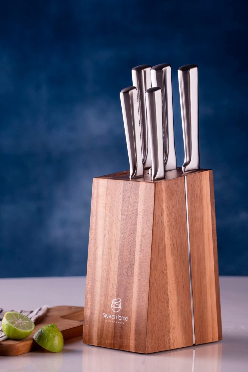 طقم سكاكين علي حامل خشب