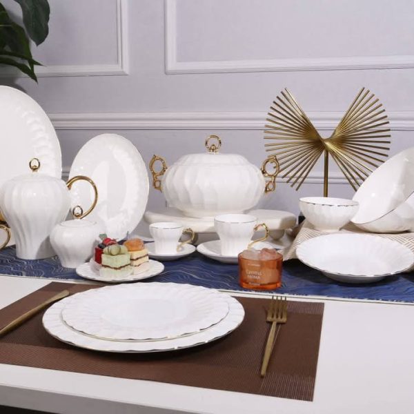 طقم سفره تايلاندي 62 قطعه