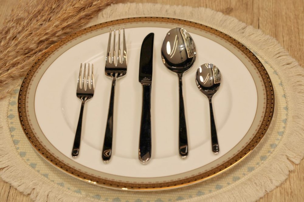 طقم معالق ارشا الماني 86 قطعه